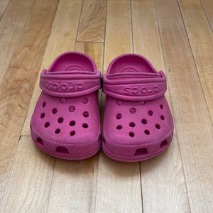 Crocs size 3 toddler